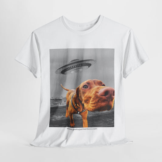 Viszla puppy being chased by a UFO Tee, Dog Mom Shirt, Dog Dad Shirt, Pet Owner Gift, Graphic Tee, Funny Animal Tee, Gift for Dog Lovers (Owen Design)