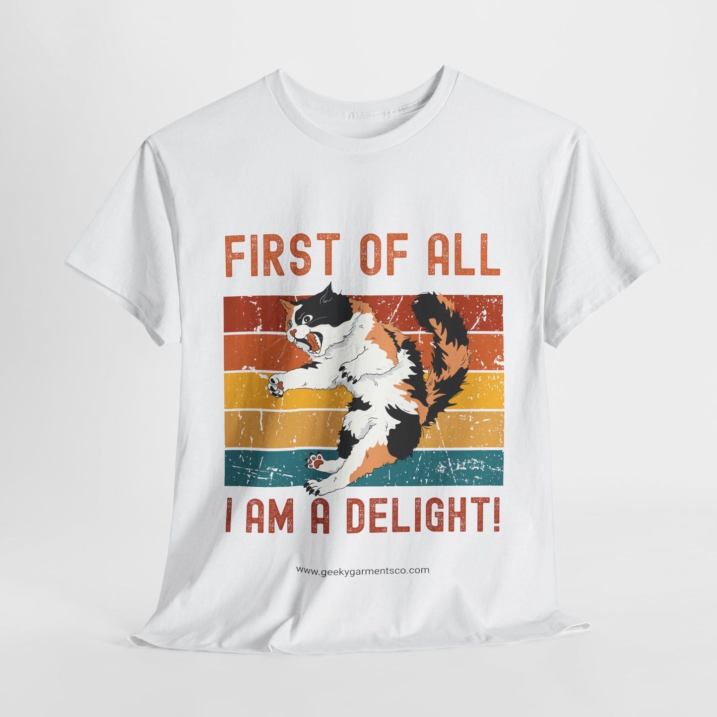 First of all I am a delight! - screaming cat on retro sunset tshirt