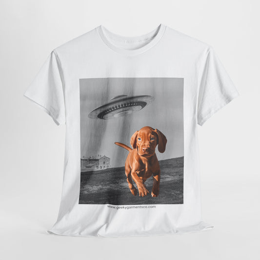 Viszla puppy being chased by a UFO Tee, Dog Mom Shirt, Dog Dad Shirt, Pet Owner Gift, Graphic Tee, Funny Animal Tee, Gift for Dog Lovers
